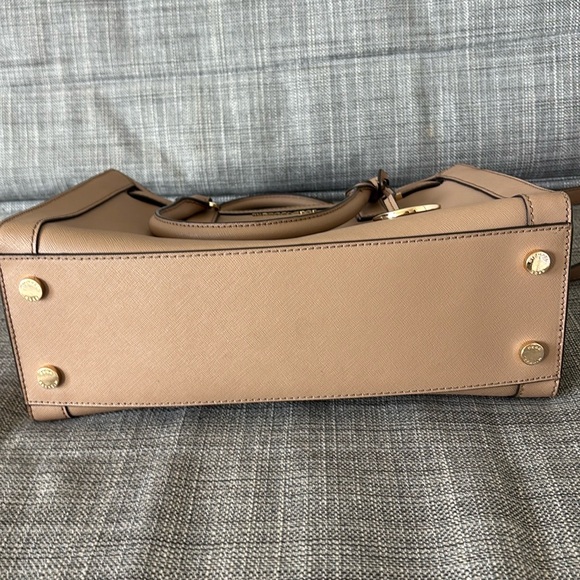 Michael Kors bag - Picture 3 of 7